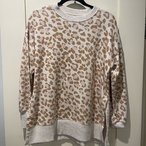 Leopard print crewneck